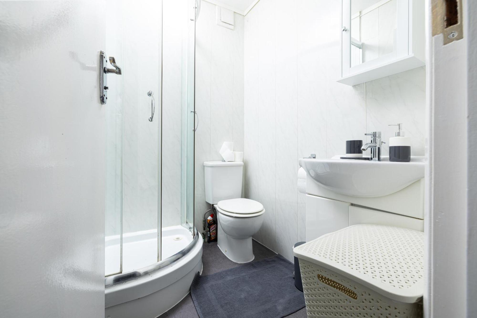 One Bedroom Apartment Opposite Brent Cross Station Londra Dış mekan fotoğraf