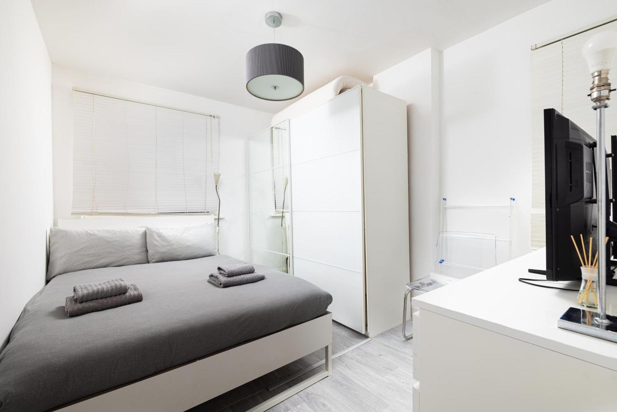 One Bedroom Apartment Opposite Brent Cross Station Londra Dış mekan fotoğraf